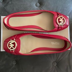 Michael Kors red flats